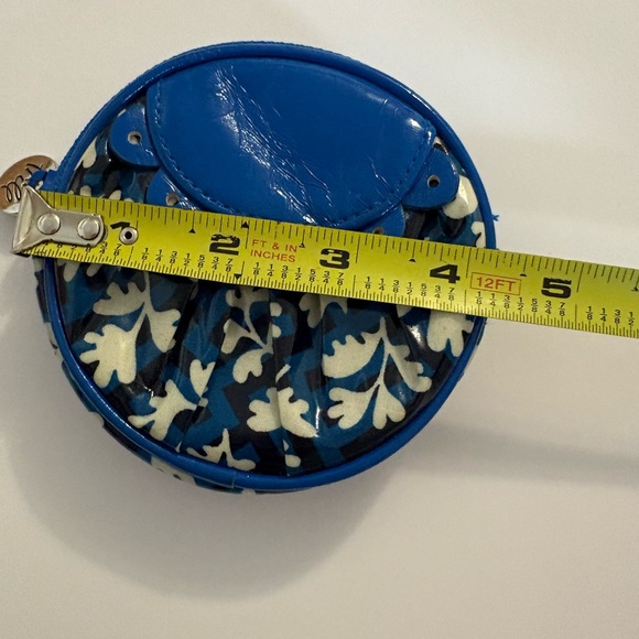 Vera Bradley Frill Blue and White Coin Purse - Picture 6 of 8